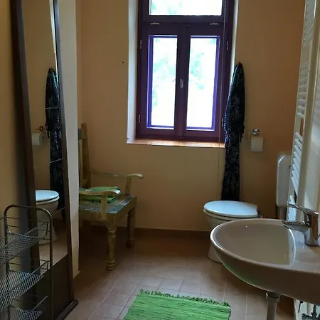 Sadhana Yoga Retreat Centre Guest house *