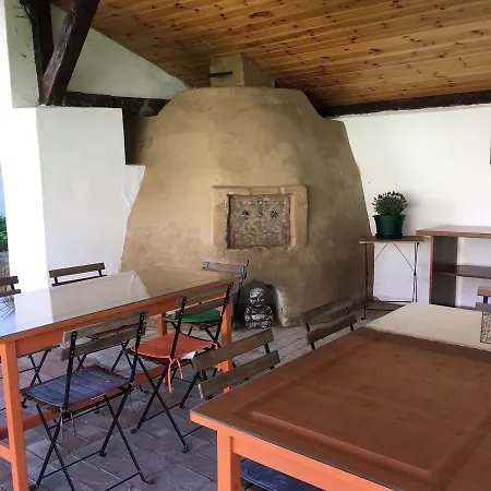Sadhana Yoga Retreat Centre Guest house Vindornyalak